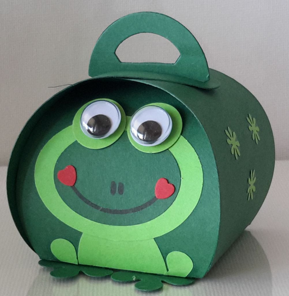 Curvy Keepsake Gift Box  Frosch 1
