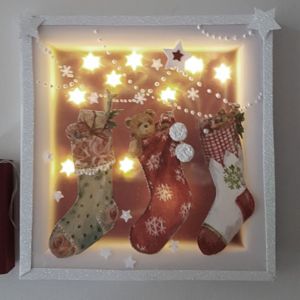 Bild aus Keilrahmen 20x20cm, mit Effektfolie, Serviette und 10er.Lichterkette mit Timer.