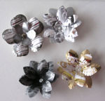 Blumen ca 7cm-silber-gold-schwarz-grau-weiss